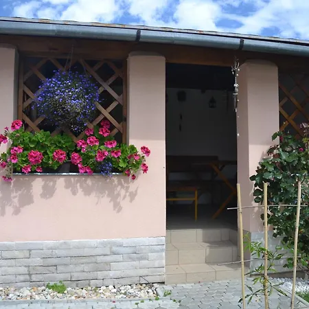 Chalupka Homestay Strba